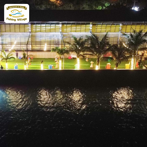 Phục vụ chuy&ecirc;n nghiệp, tận t&igrave;nh