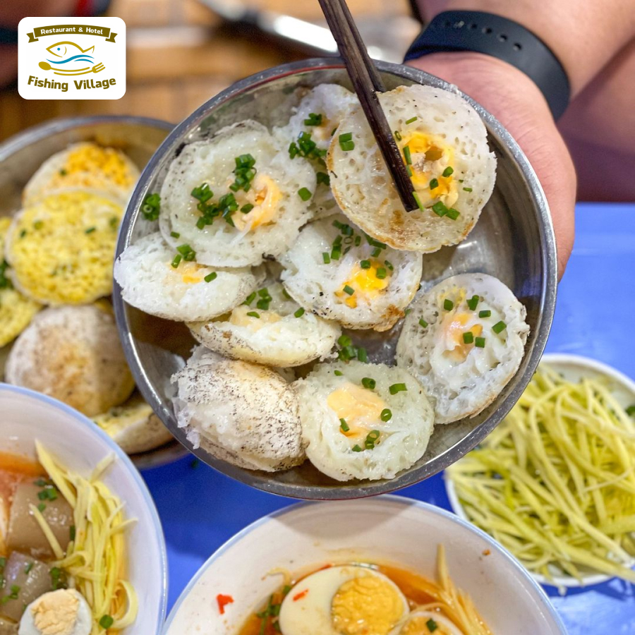 Đừng qu&ecirc;n thưởng thức B&aacute;nh căn Phan Thiết vị ngon kh&oacute; cưỡng