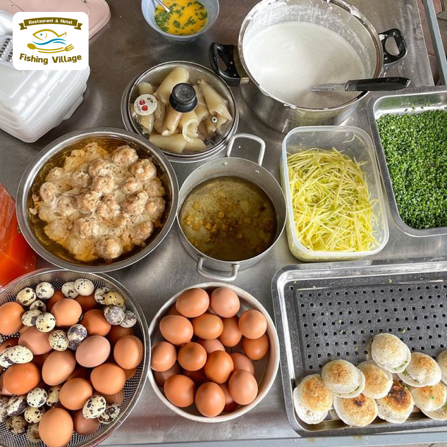 Đừng qu&ecirc;n thưởng thức B&aacute;nh căn Phan Thiết vị ngon kh&oacute; cưỡng