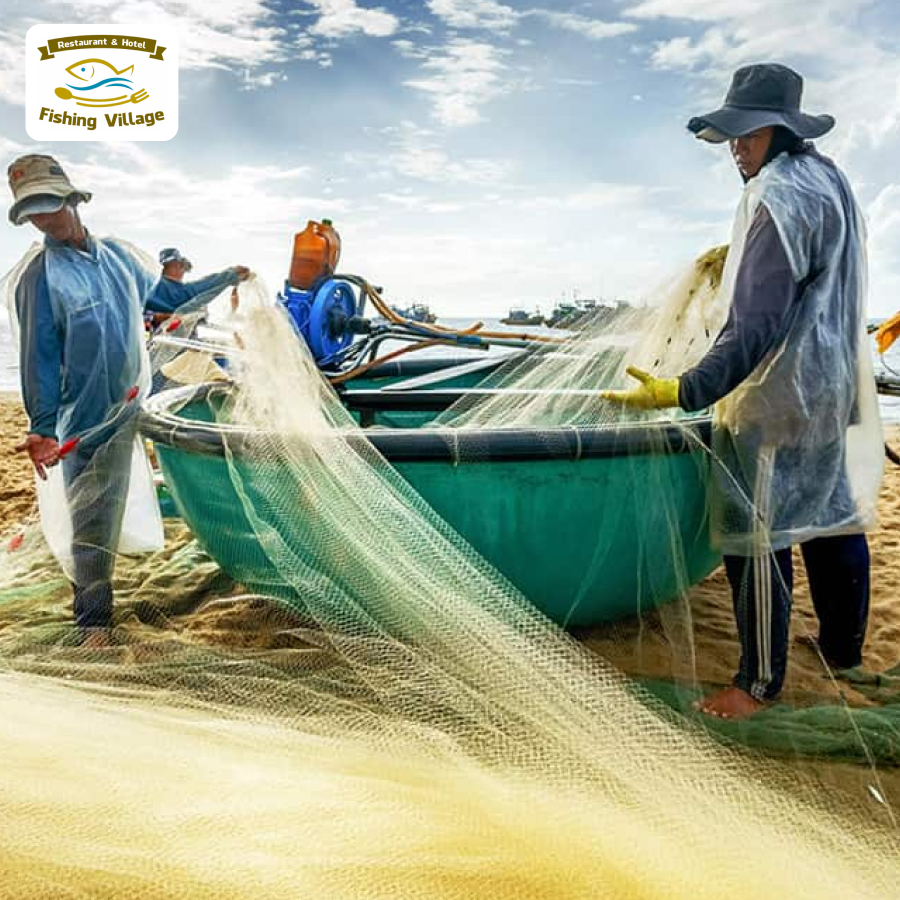 Giới thiệu về l&agrave;ng ch&agrave;i Mũi N&eacute;